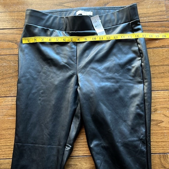 Ann Taylor Loft stretch, faux leather pants - Picture 7 of 8